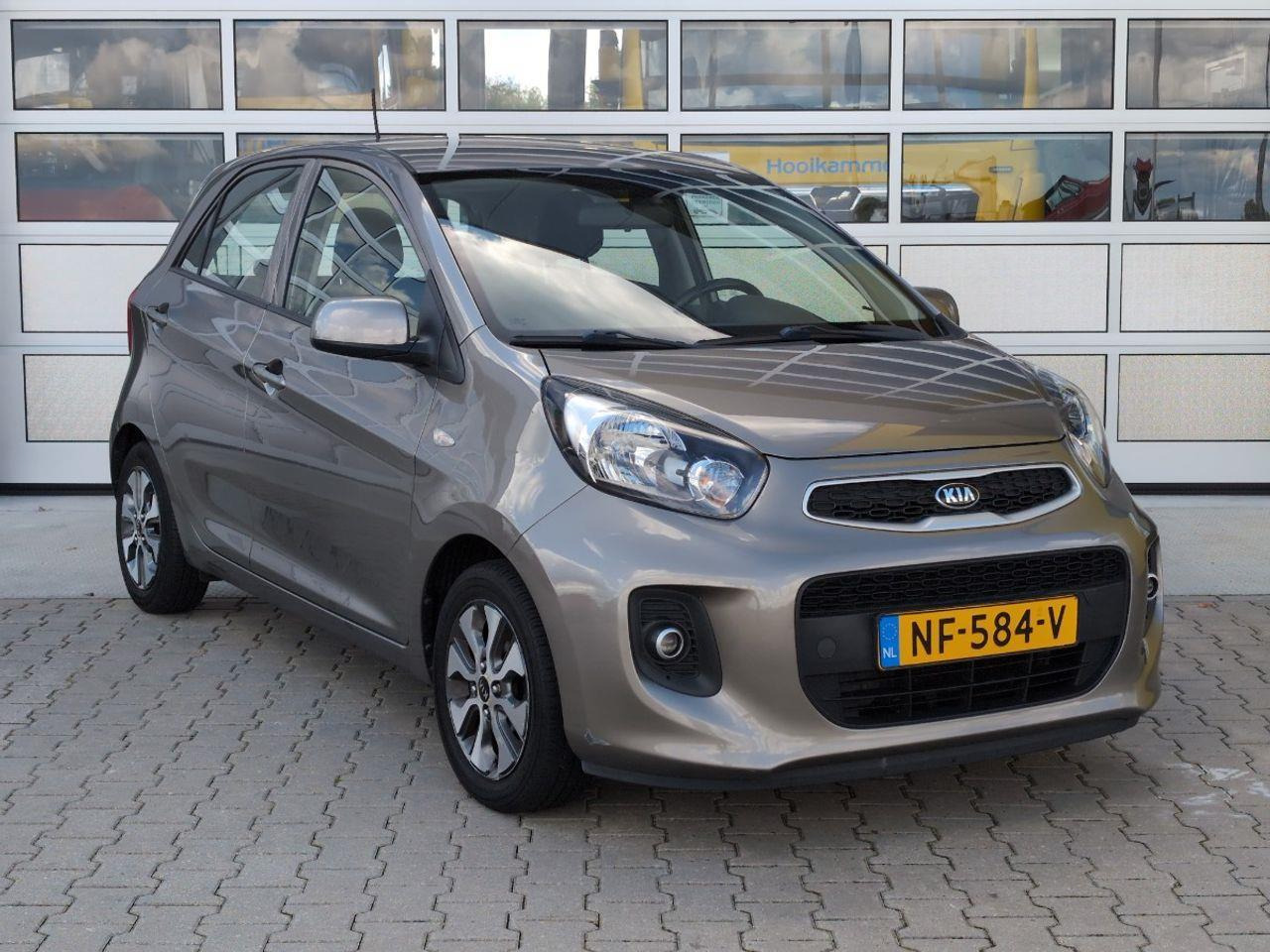 Kia Picanto 1.0 CVVT EconomyPlusLine | 2017 | 139.086 km | NF584V | NAP: Logisch - Hatchback: picture 2 Kia Picanto 1.0 CVVT EconomyPlusLine | 2017 | 139.086 km | NF584V | NAP: Logisch - Hatchback: picture 2