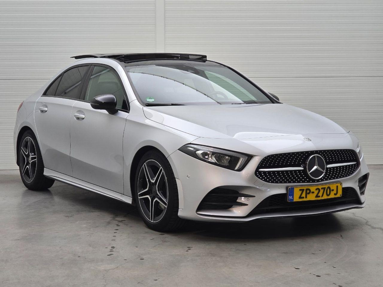 Mercedes - Benz A - klasse 200 Launch Edition Premium | 2019 | 178.269 km | Automaat | ZP270J | NAP: Logisch - Sedan: picture 2 Mercedes - Benz A - klasse 200 Launch Edition Premium | 2019 | 178.269 km | Automaat | ZP270J | NAP: Logisch - Sedan: picture 2