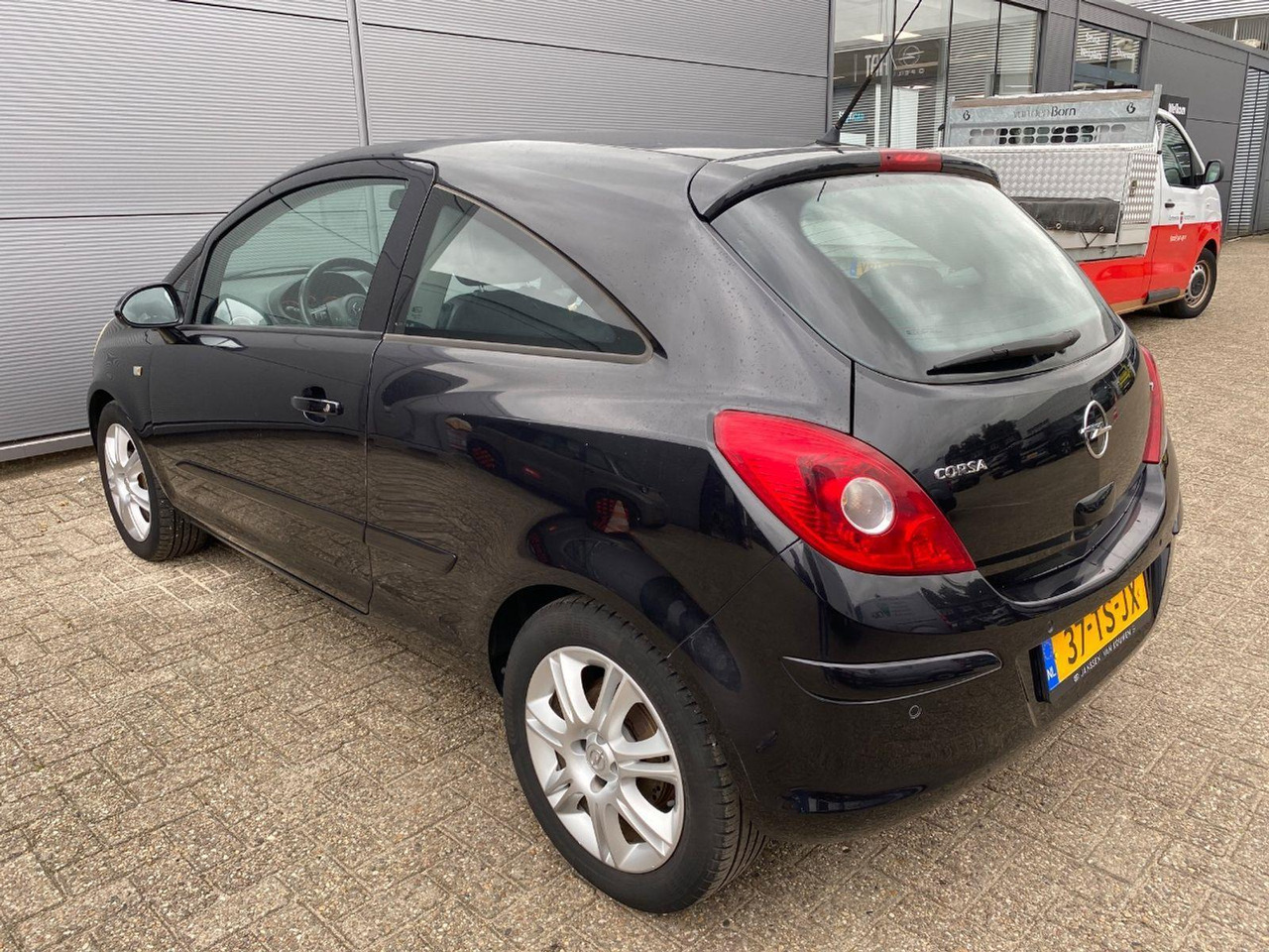 Opel Corsa 1.4 - 16V Cosmo | 2007 | 182.361 km | Automaat | 37TSJX | NAP: Logisch - Hatchback: picture 3 Opel Corsa 1.4 - 16V Cosmo | 2007 | 182.361 km | Automaat | 37TSJX | NAP: Logisch - Hatchback: picture 3