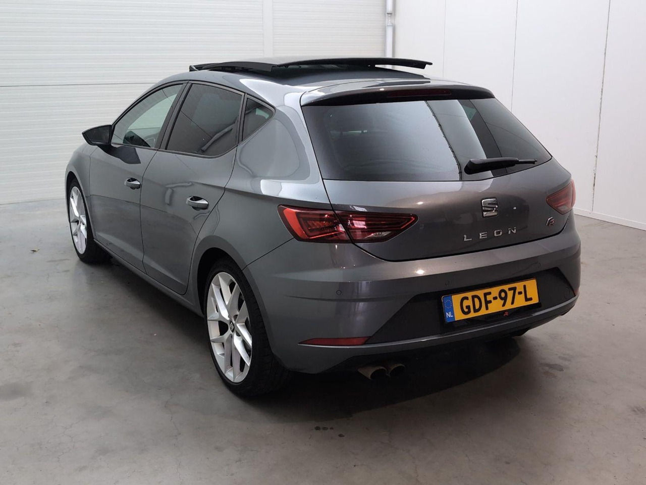 SEAT Leon 1.8 TSI FR Business Intense | 2018 | 158.529 km | Automaat | GDF97L | NAP: Geen oordeel - Hatchback: picture 3 SEAT Leon 1.8 TSI FR Business Intense | 2018 | 158.529 km | Automaat | GDF97L | NAP: Geen oordeel - Hatchback: picture 3