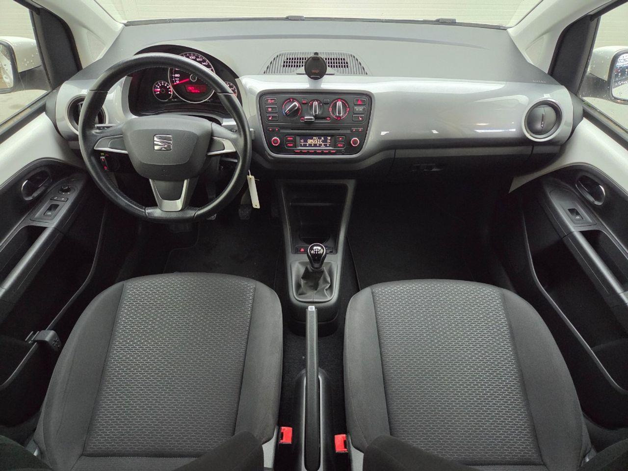 SEAT Mii 1.0 Sport Dynamic | 2014 | 153.191 km | 4TVH63 | NAP: Logisch - Hatchback: picture 5 SEAT Mii 1.0 Sport Dynamic | 2014 | 153.191 km | 4TVH63 | NAP: Logisch - Hatchback: picture 5