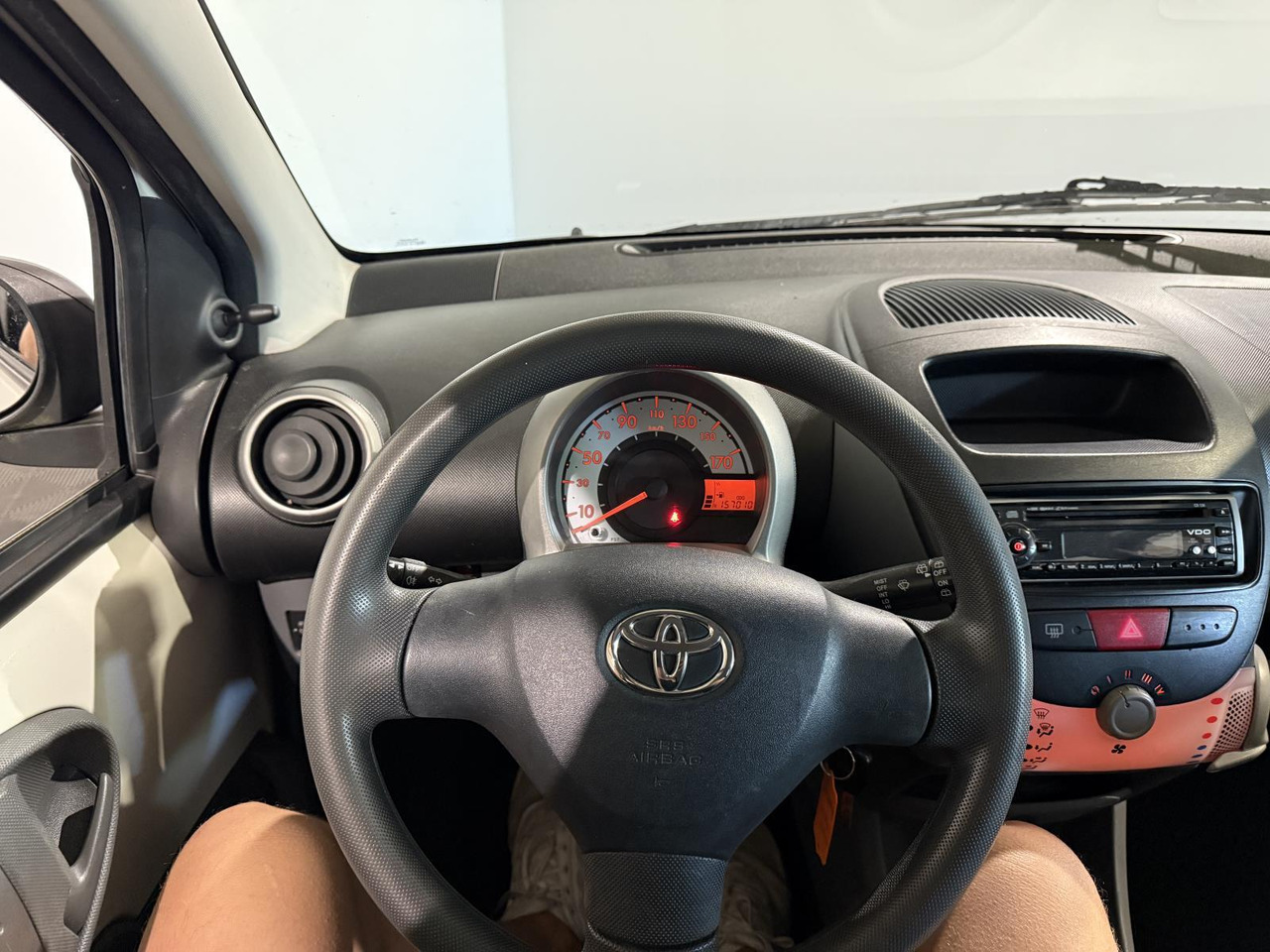 Toyota Aygo 1.0-12V Comfort PT-399-G 157.010 km - Car: picture 2 Toyota Aygo 1.0-12V Comfort PT-399-G 157.010 km - Car: picture 2