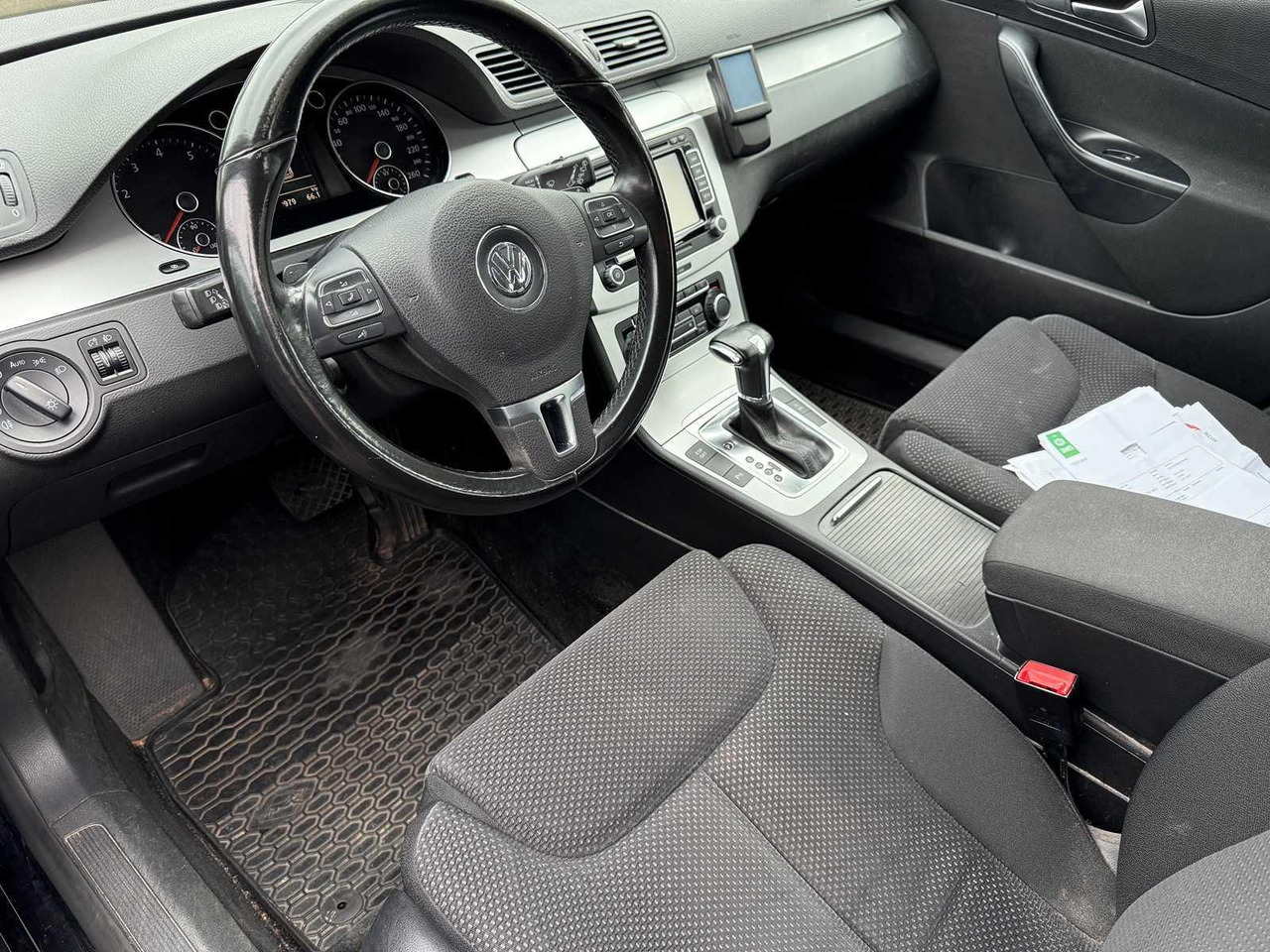 Volkswagen | Passat Variant | 1.4 TSI Comfortline BlueMotion | 2010 | 220.978 km | 44KPL3 | Automaat | Logisch - Car: picture 5 Volkswagen | Passat Variant | 1.4 TSI Comfortline BlueMotion | 2010 | 220.978 km | 44KPL3 | Automaat | Logisch - Car: picture 5