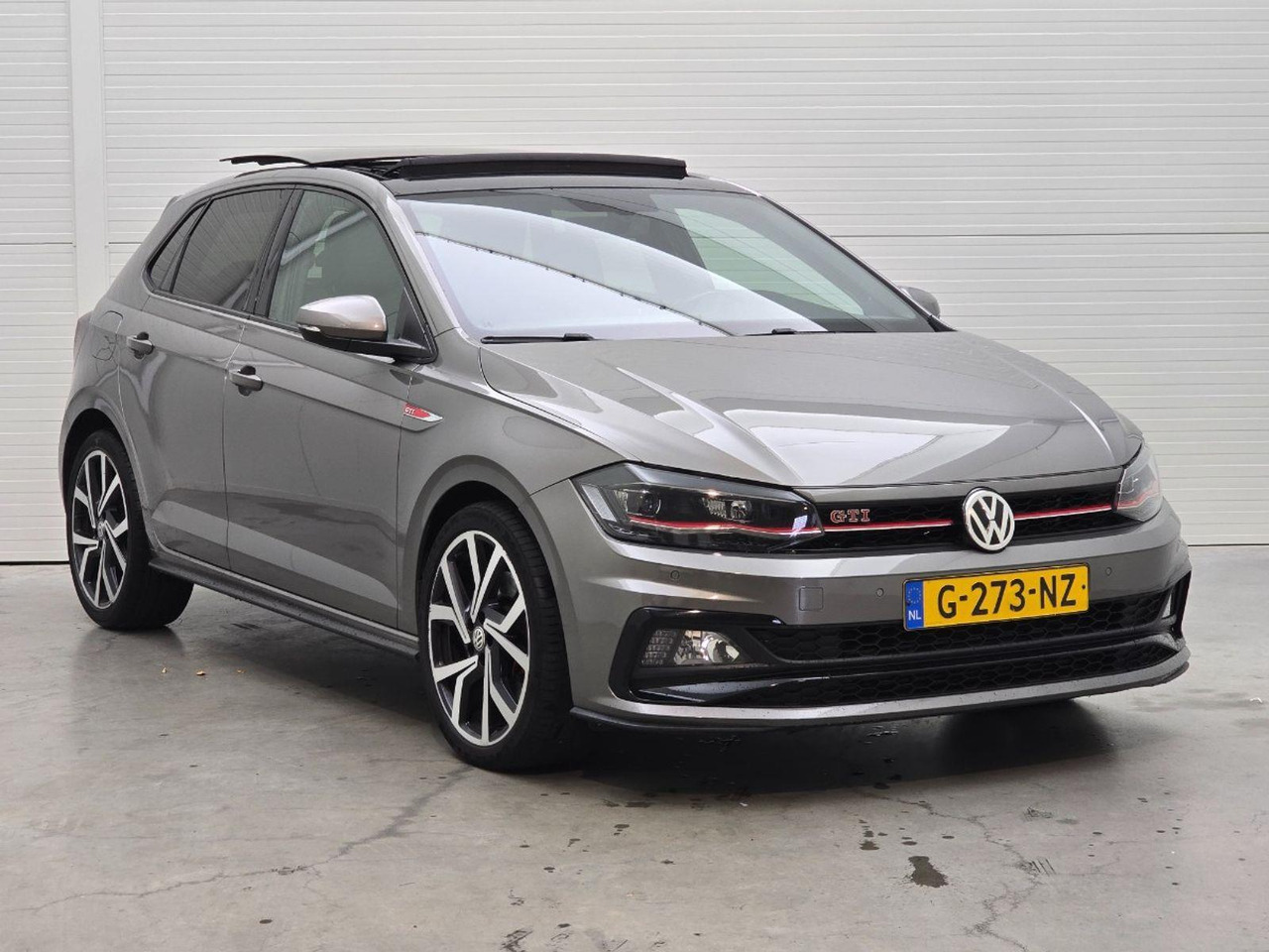 Volkswagen Polo 2.0 TSI GTI | 2019 | 124.800 km | Automaat | G273NZ | NAP: Logisch - Hatchback: picture 2 Volkswagen Polo 2.0 TSI GTI | 2019 | 124.800 km | Automaat | G273NZ | NAP: Logisch - Hatchback: picture 2