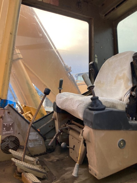 Pelle sur Chenilles CAT 215 - Crawler excavator: picture 5 Pelle sur Chenilles CAT 215 - Crawler excavator: picture 5