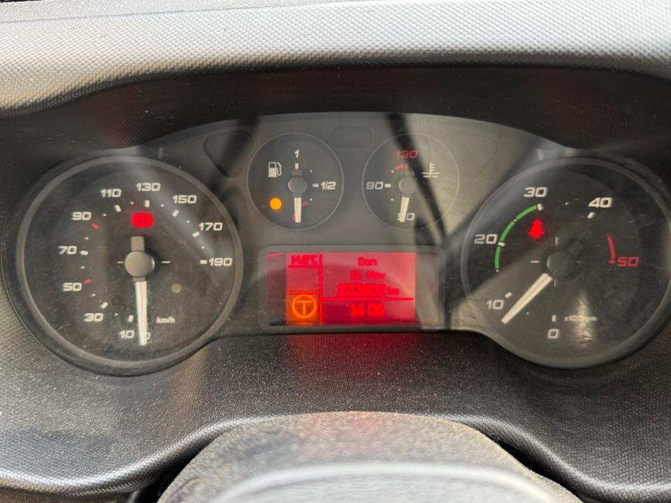 Iveco 72C17/LBW/Kamera/2in1/Schiebeplane&Koffer/Tüv-ne - Box van: picture 5 Iveco 72C17/LBW/Kamera/2in1/Schiebeplane&Koffer/Tüv-ne - Box van: picture 5