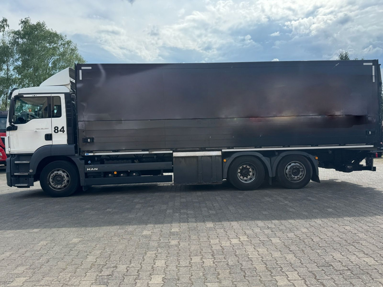 MAN TGS 26.360/Lenk-Lift/Lbw/Kettliner-GT-Aufbau - Beverage truck: picture 4 MAN TGS 26.360/Lenk-Lift/Lbw/Kettliner-GT-Aufbau - Beverage truck: picture 4