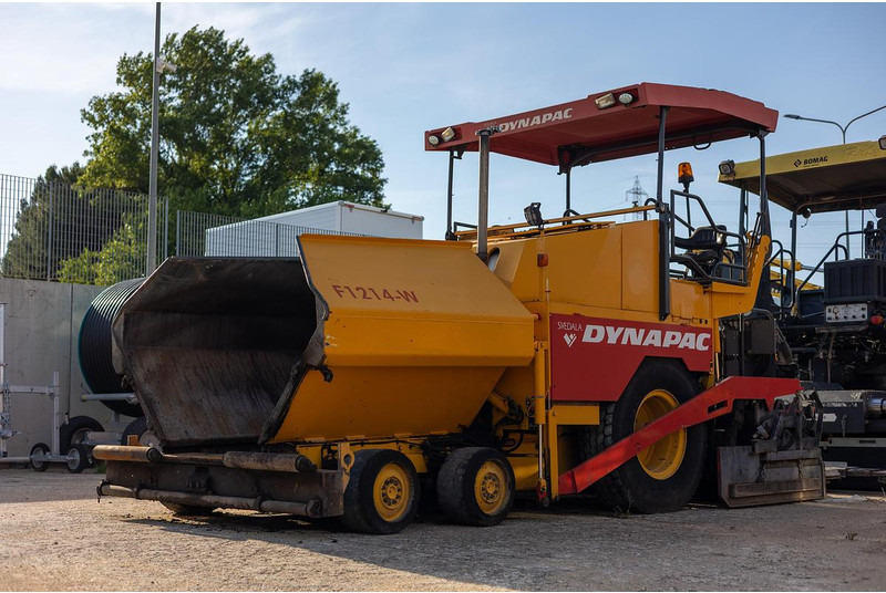 Asphalt paver Dynapac F121-4W: picture 7