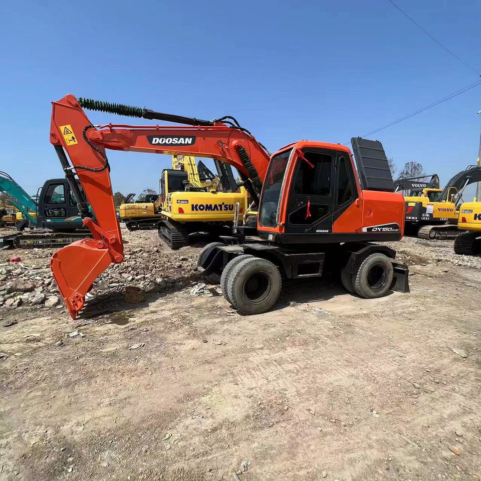 DOOSAN DH150W-7 - Wheel excavator: picture 2 DOOSAN DH150W-7 - Wheel excavator: picture 2