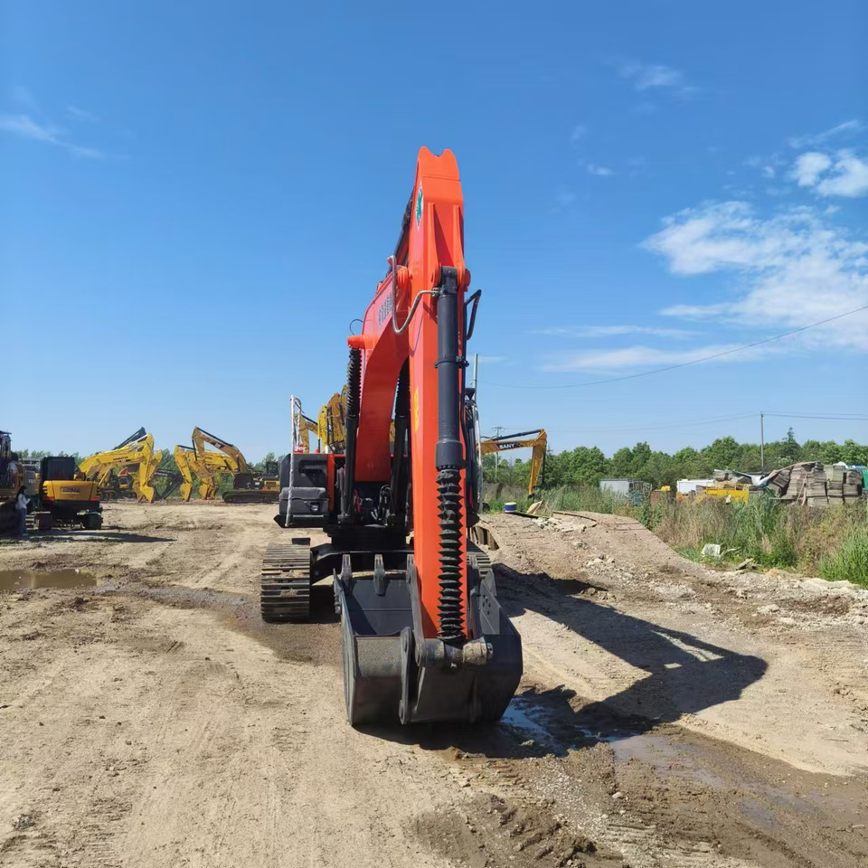 HITACHI ZX240 - Crawler excavator: picture 4 HITACHI ZX240 - Crawler excavator: picture 4