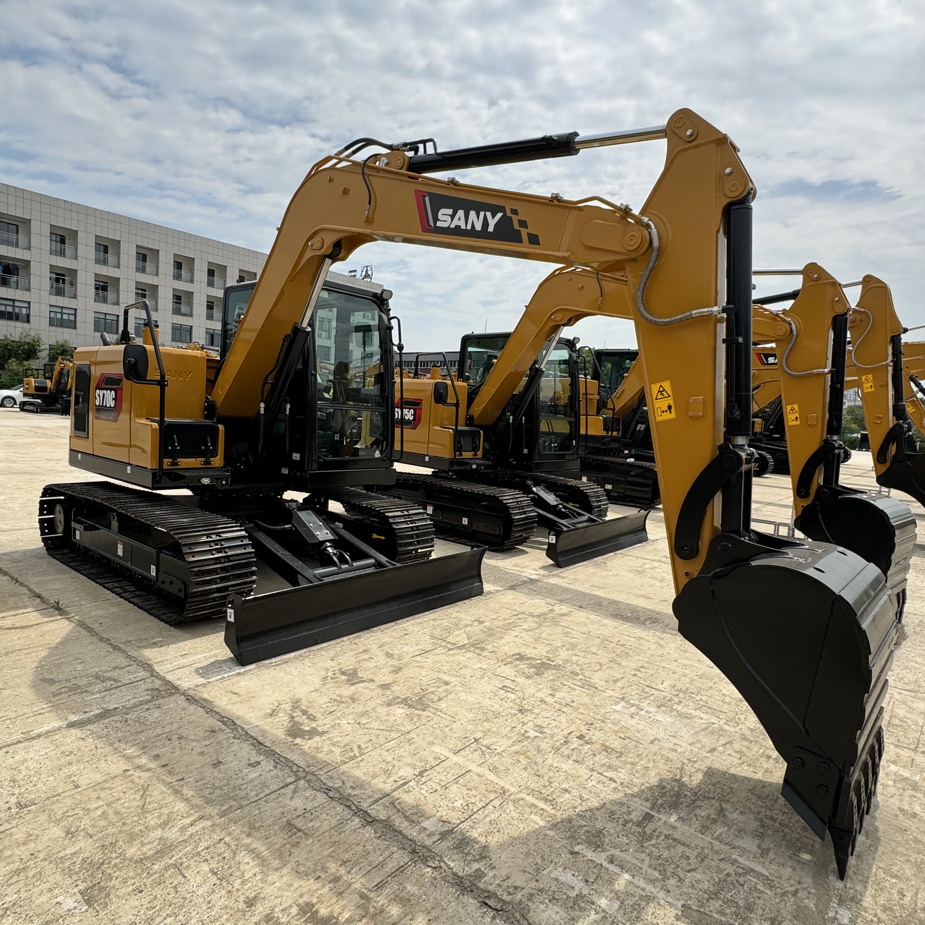 SANY SY70C - Crawler excavator: picture 3 SANY SY70C - Crawler excavator: picture 3