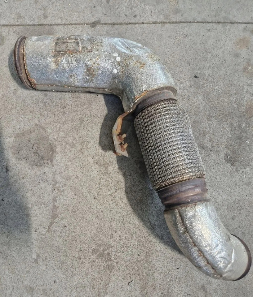 FORD FC46-5A212-AA - Exhaust pipe: picture 1 FORD FC46-5A212-AA - Exhaust pipe: picture 1