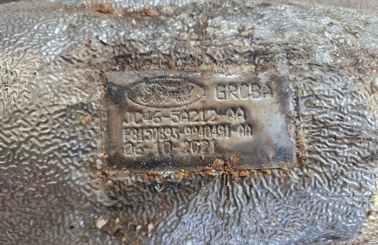 Ford F-MAX CARGO FC46-5A212-AA   Ford F-MAX CARGO truck - Exhaust pipe for Truck: picture 3 Ford F-MAX CARGO FC46-5A212-AA   Ford F-MAX CARGO truck - Exhaust pipe for Truck: picture 3