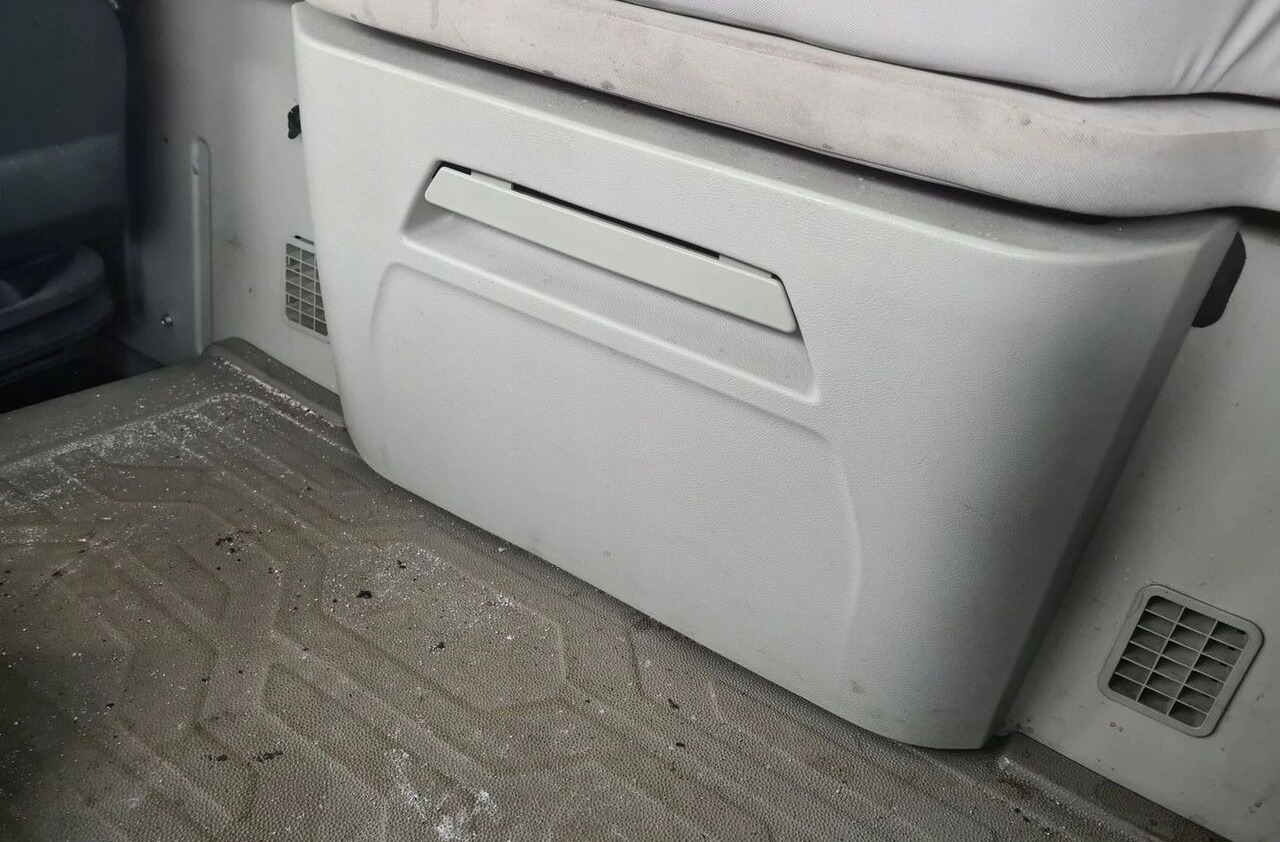 Ford ORYGINAŁ F-MAX CARGO EURO 6 Ford ORYGINAŁ FORD F-MAX CARGO EURO 6 - Cab and interior for Truck: picture 2 Ford ORYGINAŁ F-MAX CARGO EURO 6 Ford ORYGINAŁ FORD F-MAX CARGO EURO 6 - Cab and interior for Truck: picture 2