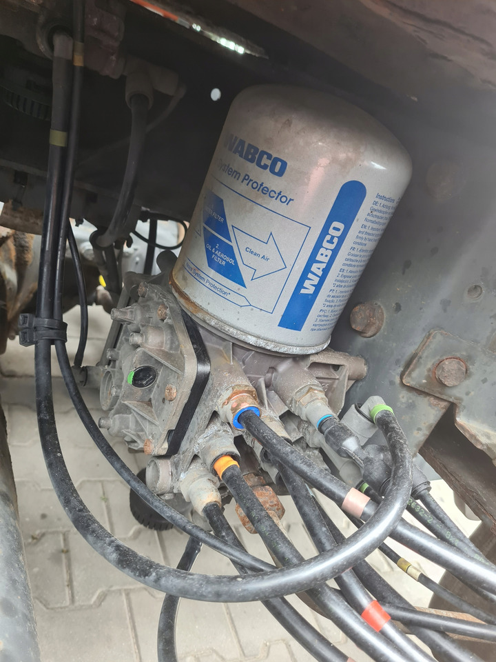 KNORR-BREMSE ZAWÓR OSUSZACZA APM EL1100 RENAULT PREMIUM MAGNUM LANDER KERAX MIDLUM DXI - Brake parts for Truck: picture 1 KNORR-BREMSE ZAWÓR OSUSZACZA APM EL1100 RENAULT PREMIUM MAGNUM LANDER KERAX MIDLUM DXI - Brake parts for Truck: picture 1