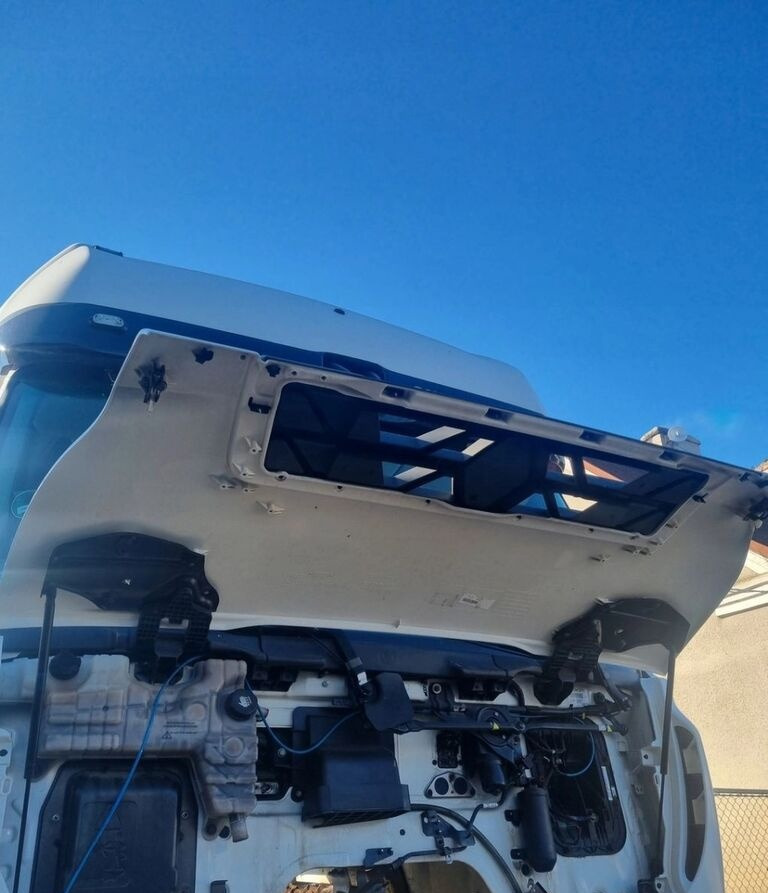 Hood for Truck Renault GAMA D WIDE EURO 6: picture 6