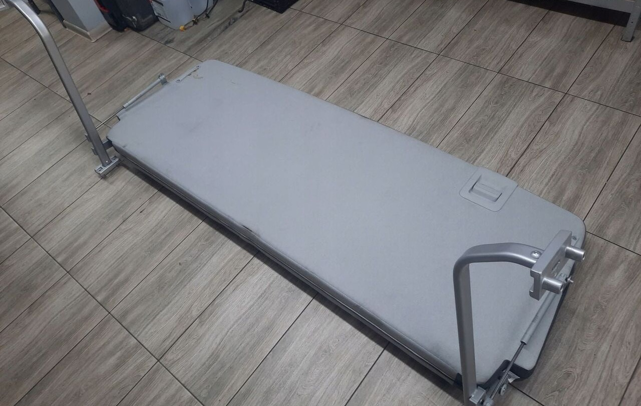 Renault ŁÓŻKO GÓRNE LEŻANKA RENAULT GAMA T RANGE - Seat for Truck: picture 3 Renault ŁÓŻKO GÓRNE LEŻANKA RENAULT GAMA T RANGE - Seat for Truck: picture 3