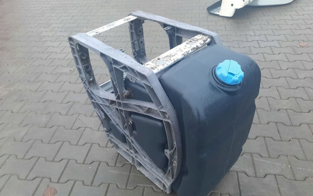 Volvo FH 4 - AdBlue tank for Truck: picture 1 Volvo FH 4 - AdBlue tank for Truck: picture 1