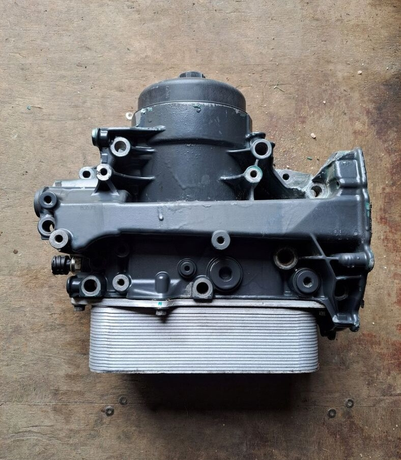 Volvo PODSTAWA FILTRA OLEJU RENAULT MIDLUM VOLVO FL FE - Fuel filter for Truck: picture 2 Volvo PODSTAWA FILTRA OLEJU RENAULT MIDLUM VOLVO FL FE - Fuel filter for Truck: picture 2