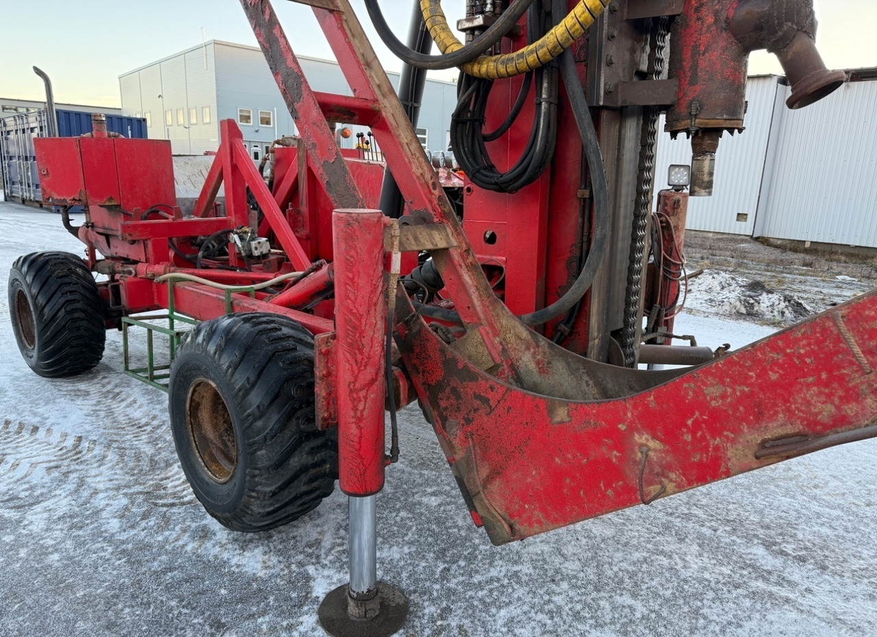 Porausvaunu - Drilling rig: picture 4 Porausvaunu - Drilling rig: picture 4