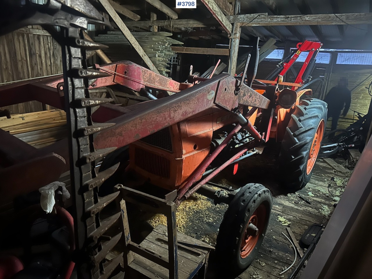1900 Fiat 415 tractor w/ front loader and Wee edge mower - Farm tractor: picture 1 1900 Fiat 415 tractor w/ front loader and Wee edge mower - Farm tractor: picture 1