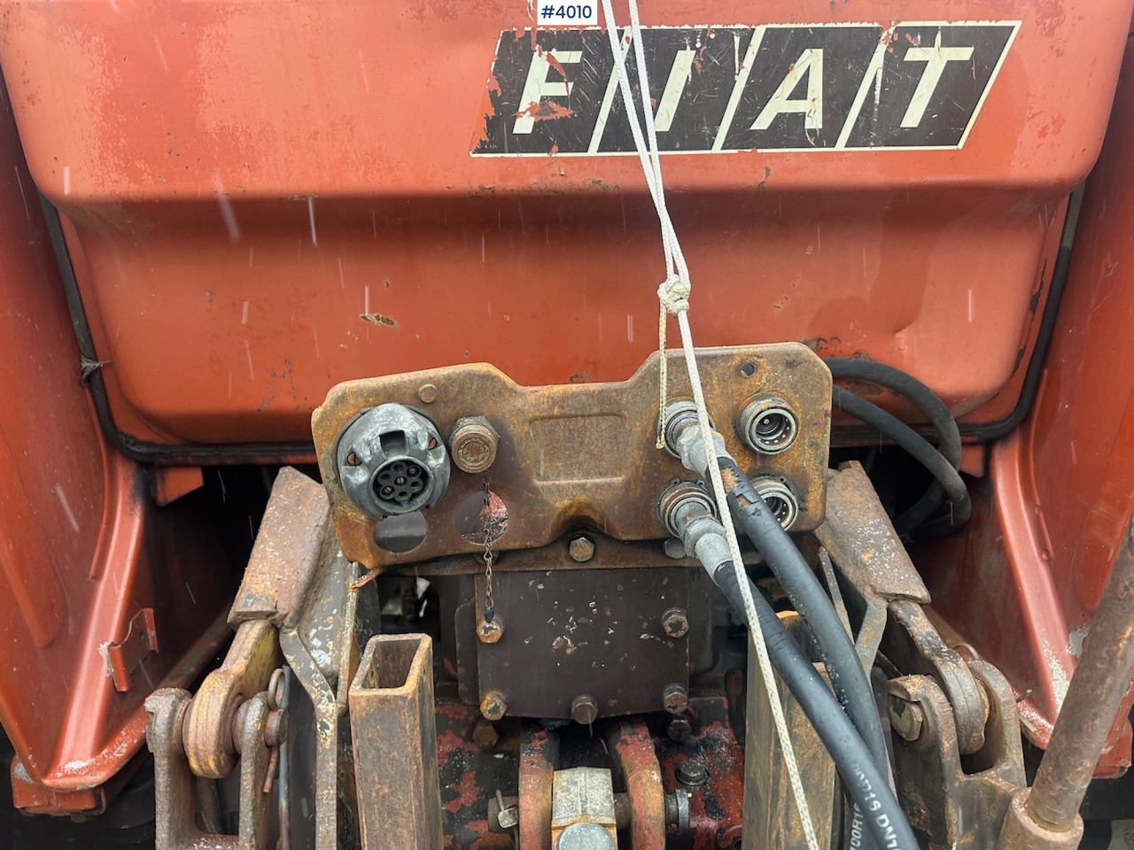 Lease a  1982 Fiat 780 DT w/ front loader, snow shovel, chains, top link, triangle and extra set of twin wheels. 1982 Fiat 780 DT w/ front loader, snow shovel, chains, top link, triangle and extra set of twin wheels.: picture 41