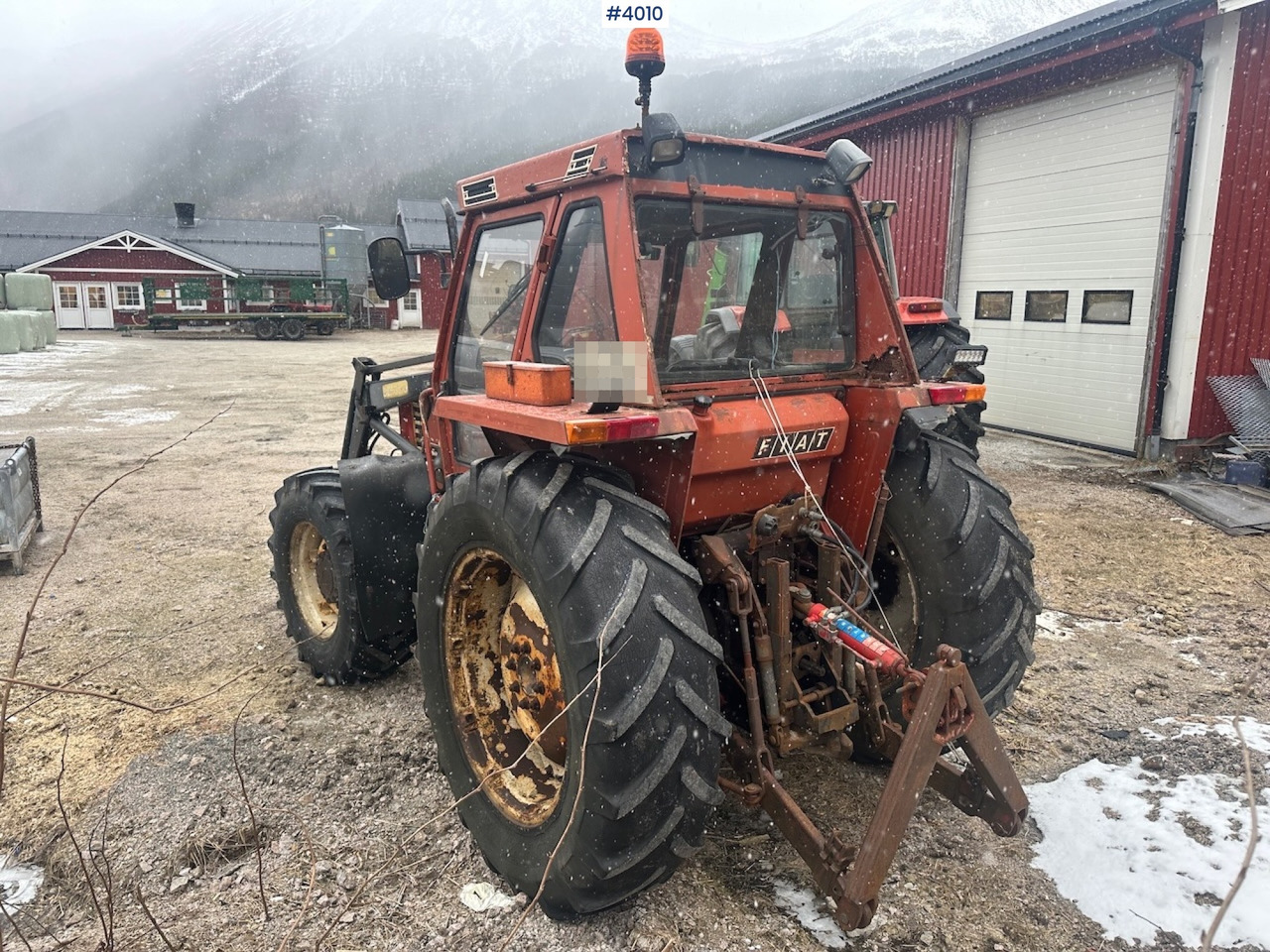 Lease a  1982 Fiat 780 DT w/ front loader, snow shovel, chains, top link, triangle and extra set of twin wheels. 1982 Fiat 780 DT w/ front loader, snow shovel, chains, top link, triangle and extra set of twin wheels.: picture 6