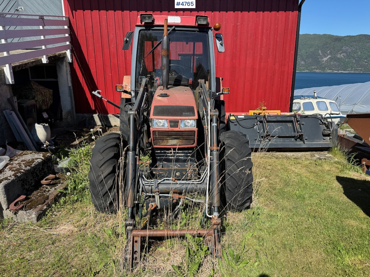 1995 Case International 4230 w/front loader. - Farm tractor: picture 3 1995 Case International 4230 w/front loader. - Farm tractor: picture 3