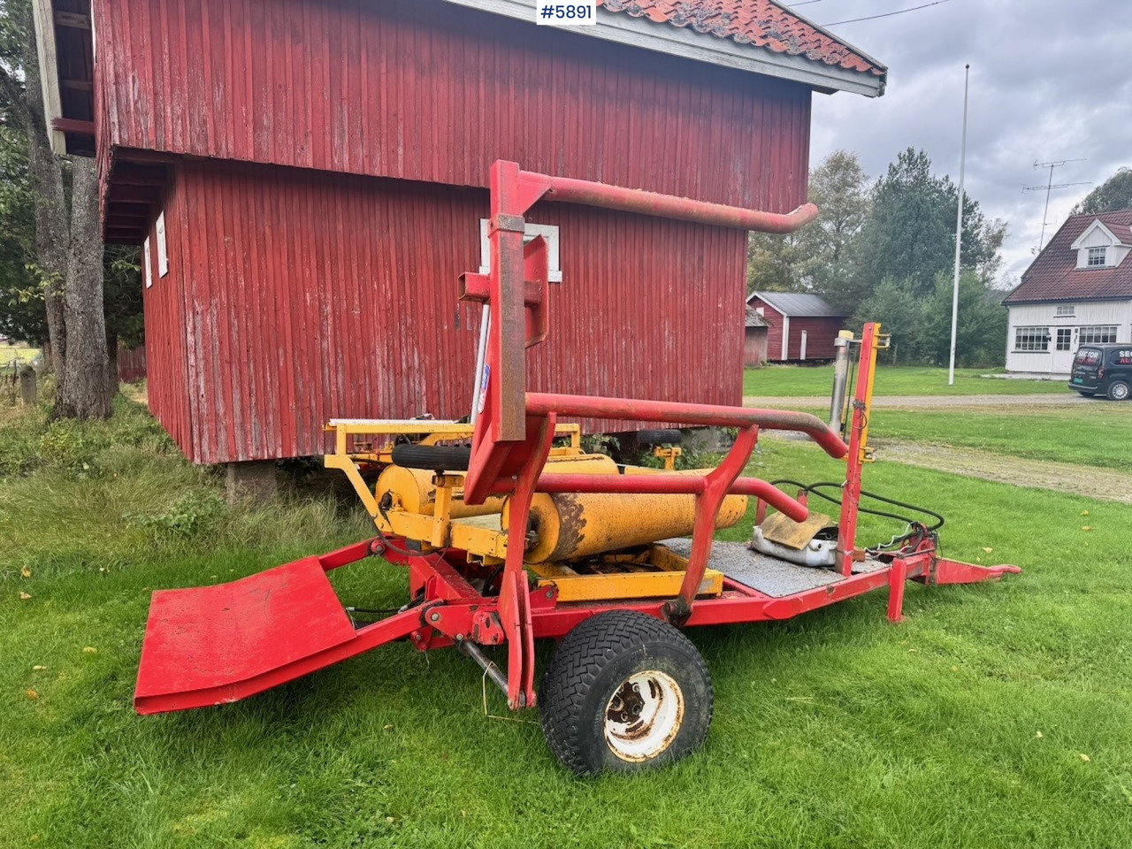 1997 Tellefsdal AW4000 round bale wrapper - Hay and forage equipment: picture 3 1997 Tellefsdal AW4000 round bale wrapper - Hay and forage equipment: picture 3