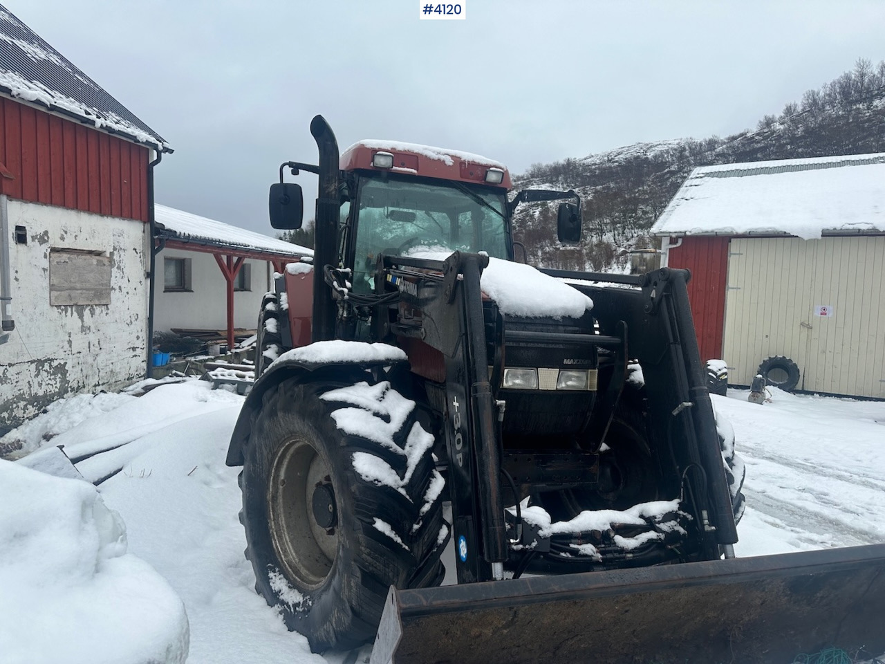 2002 CASE MX 135 MAXXUM 4x4 tractor with front loader. - Farm tractor: picture 5 2002 CASE MX 135 MAXXUM 4x4 tractor with front loader. - Farm tractor: picture 5