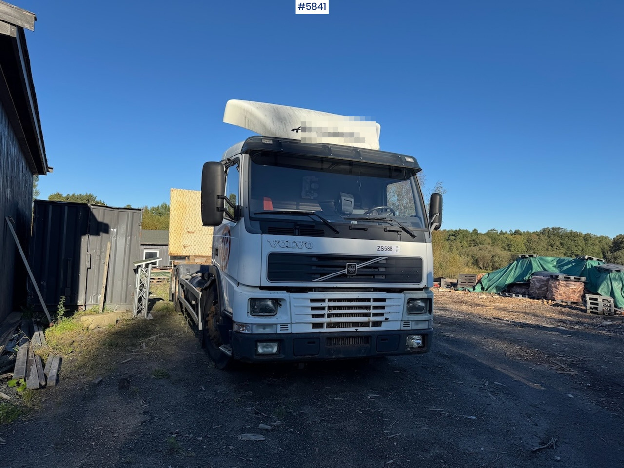 2002 Volvo FM 6x2. - Container transporter/ Swap body truck: picture 3 2002 Volvo FM 6x2. - Container transporter/ Swap body truck: picture 3
