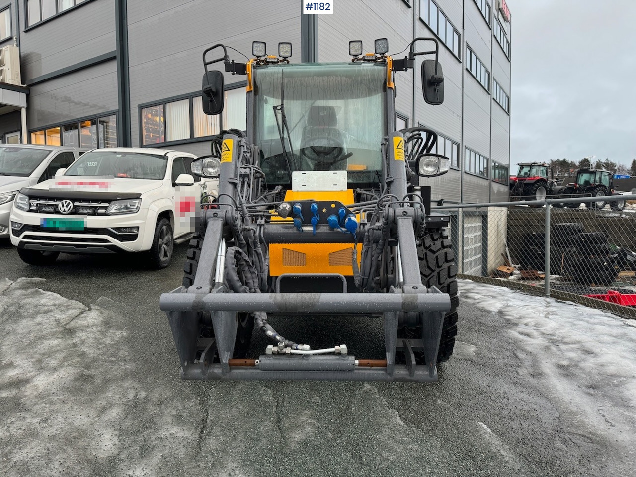 2023 LM Trac 587, DEMO, LIKE NEW! - Compact loader: picture 2 2023 LM Trac 587, DEMO, LIKE NEW! - Compact loader: picture 2