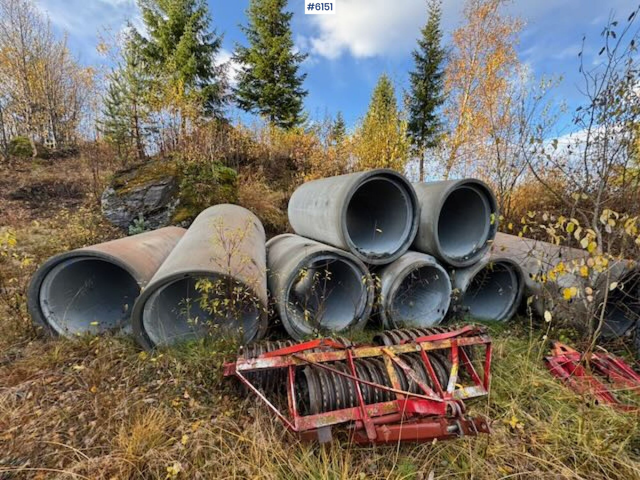 9 concrete pipes - Construction equipment: picture 1 9 concrete pipes - Construction equipment: picture 1