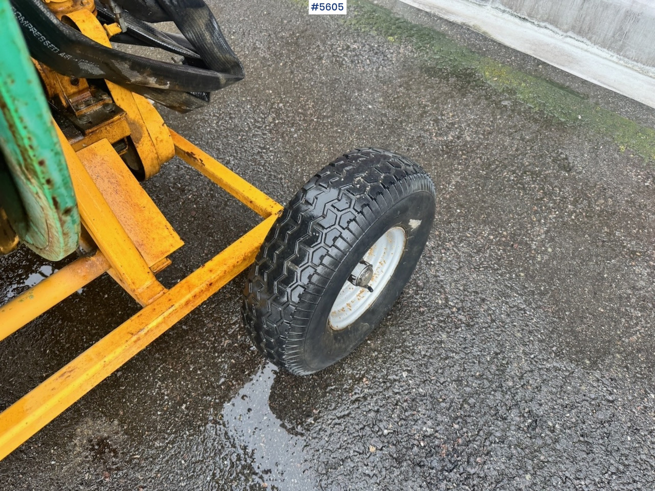 Sprayer Bording 1T Watering Wagon: picture 10