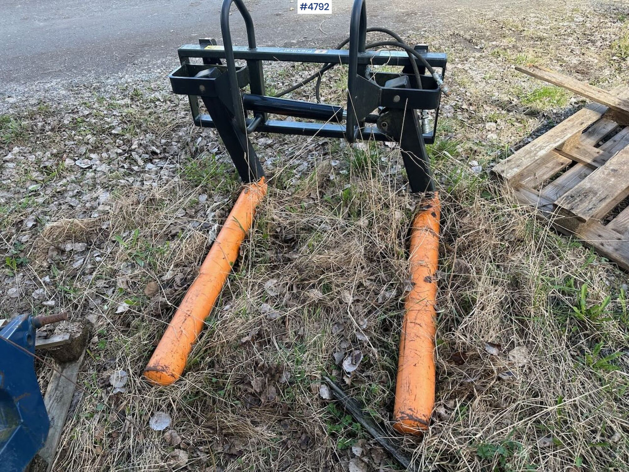Flexibal Round bale grab with Euro mount - Hay and forage equipment: picture 5 Flexibal Round bale grab with Euro mount - Hay and forage equipment: picture 5
