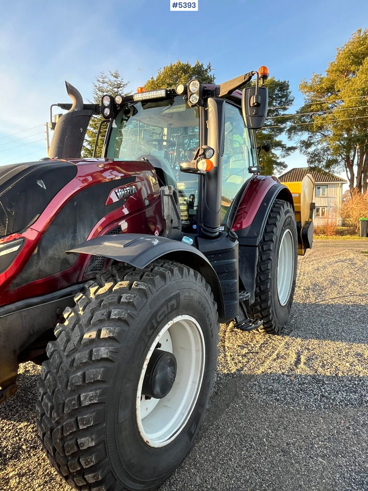 Valtra T 174 E Twintrac Tractor - Farm tractor: picture 1 Valtra T 174 E Twintrac Tractor - Farm tractor: picture 1