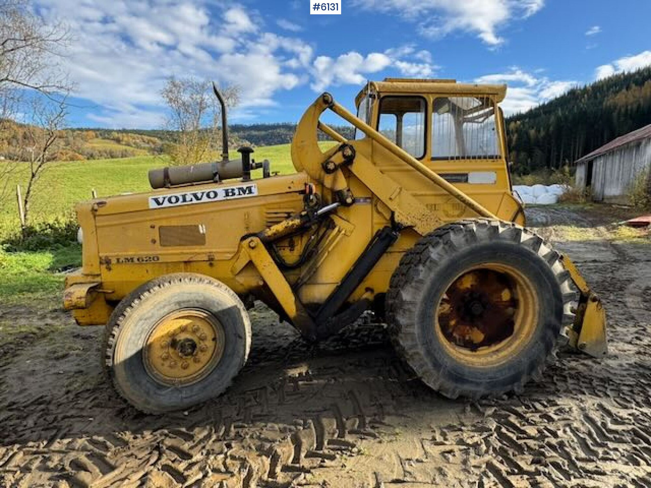 Volvo BM LM 620 rear loader with pallet forks and bucket. WATCH VIDEO! - Compact loader: picture 1 Volvo BM LM 620 rear loader with pallet forks and bucket. WATCH VIDEO! - Compact loader: picture 1