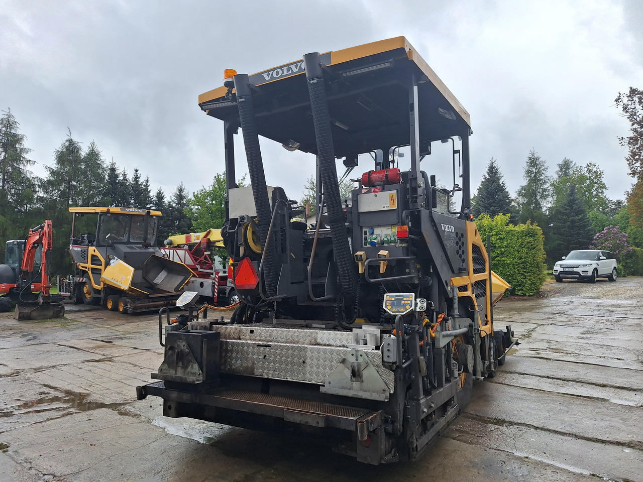 VOLVO P6870C - Asphalt paver: picture 4 VOLVO P6870C - Asphalt paver: picture 4
