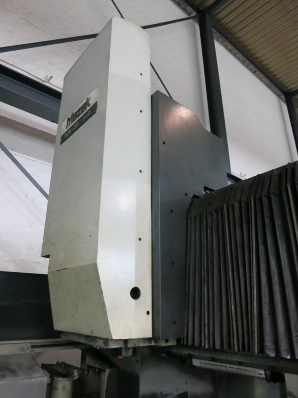 MAZAK AJV-35/240 - Milling machine: picture 4 MAZAK AJV-35/240 - Milling machine: picture 4