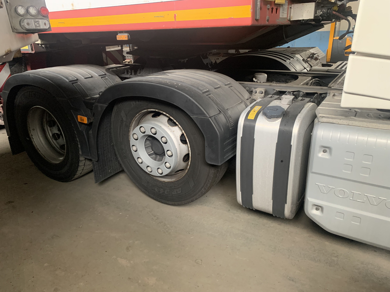 VOLVO VOLVO FH 6x2 500 Euro VI, salon Polska,  ASO - Tractor unit: picture 3 VOLVO VOLVO FH 6x2 500 Euro VI, salon Polska,  ASO - Tractor unit: picture 3