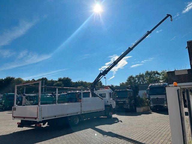 Mercedes-Benz 1221 Pritsche + HIAB XS077 ES 3 - 4x2 weiß - Dropside/ Flatbed truck, Crane truck: picture 5 Mercedes-Benz 1221 Pritsche + HIAB XS077 ES 3 - 4x2 weiß - Dropside/ Flatbed truck, Crane truck: picture 5