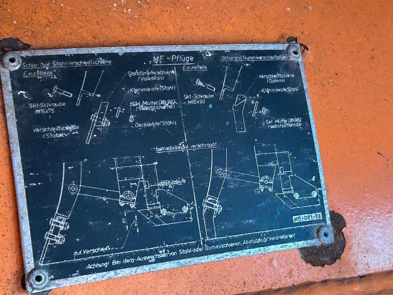 Hook lift truck Mercedes-Benz 1824 Axor Abroller mit Schneeschild und Streuer: picture 19