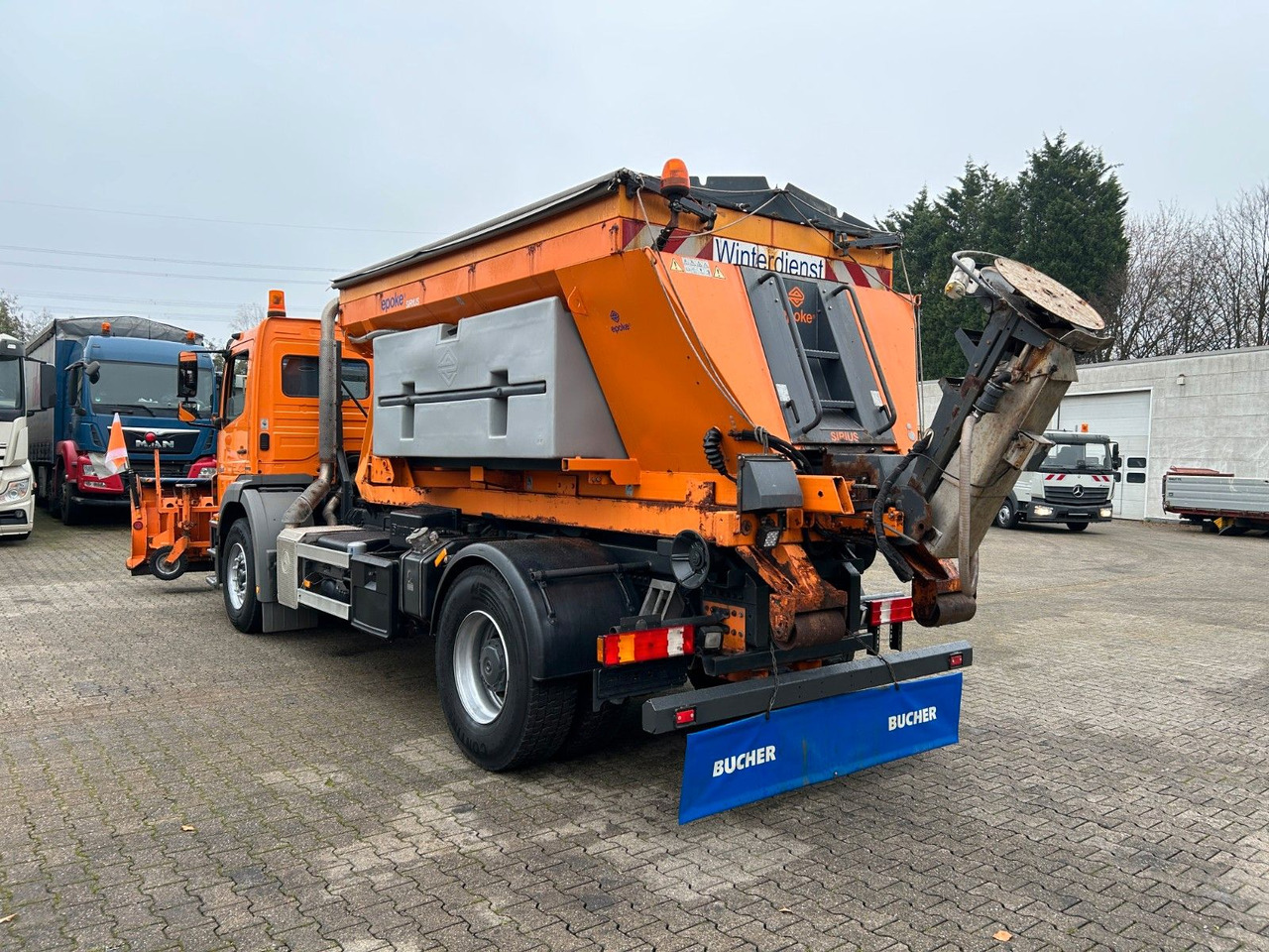 Hook lift truck Mercedes-Benz 1824 Axor Abroller mit Schneeschild und Streuer: picture 8