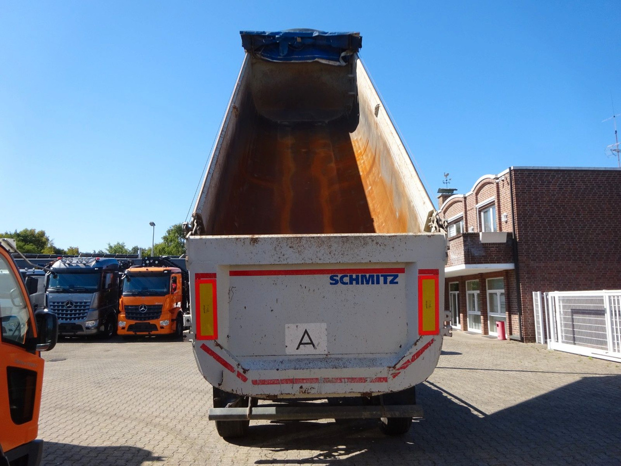 Schmitz Cargobull Kippauflieger mit 3 Achsen ca. 24 m³ 5x Bestand - Tipper semi-trailer: picture 5 Schmitz Cargobull Kippauflieger mit 3 Achsen ca. 24 m³ 5x Bestand - Tipper semi-trailer: picture 5
