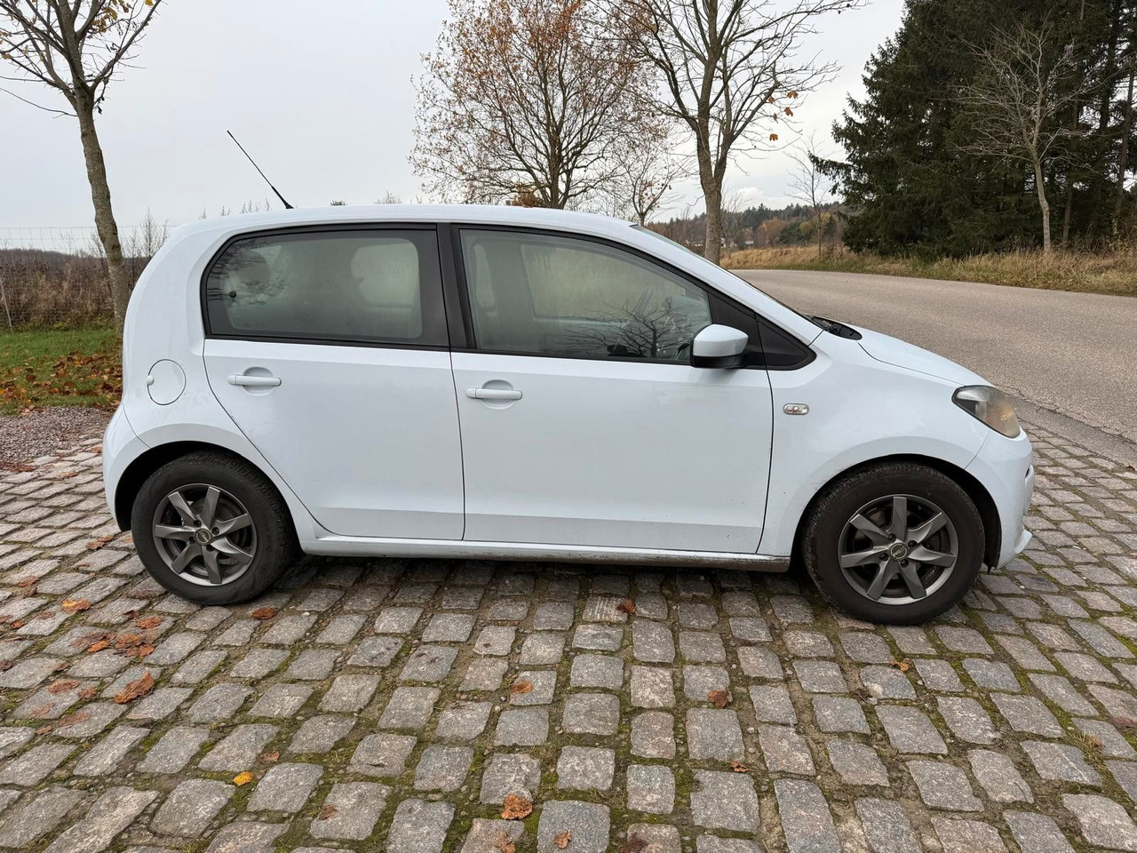 Car Volkswagen 1.0 MPI move up! *A/C: picture 7 Car Volkswagen 1.0 MPI move up! *A/C: picture 7