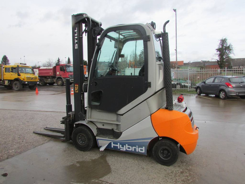 Still RX 70-30 H Hybrid / Diesel Stapler - Diesel forklift: picture 5 Still RX 70-30 H Hybrid / Diesel Stapler - Diesel forklift: picture 5