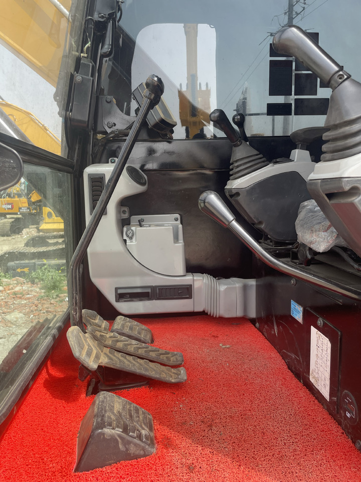 CAT 307 - Mini excavator: picture 2 CAT 307 - Mini excavator: picture 2