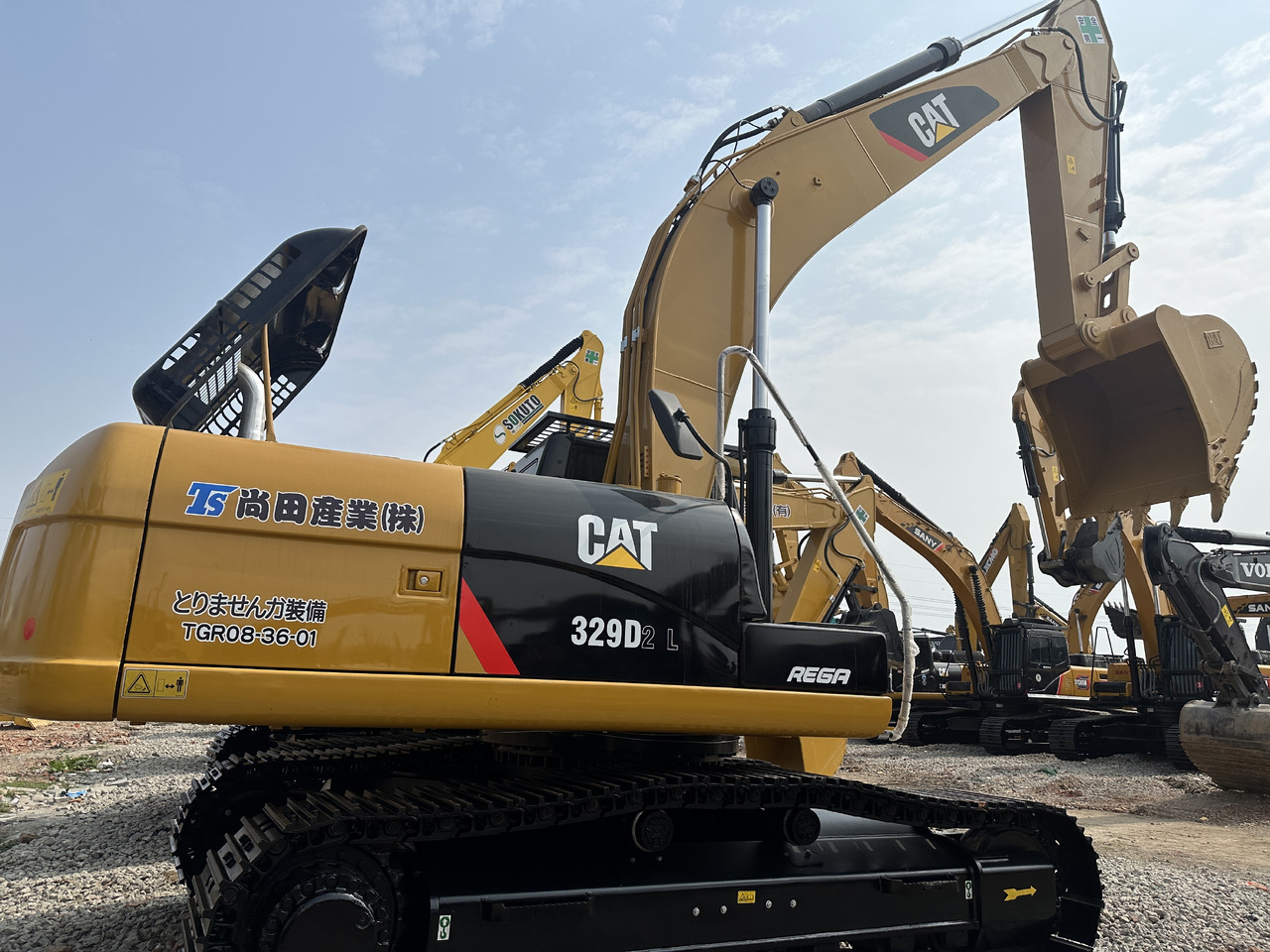 CATERPILLAR 329D2L - Crawler excavator: picture 1 CATERPILLAR 329D2L - Crawler excavator: picture 1