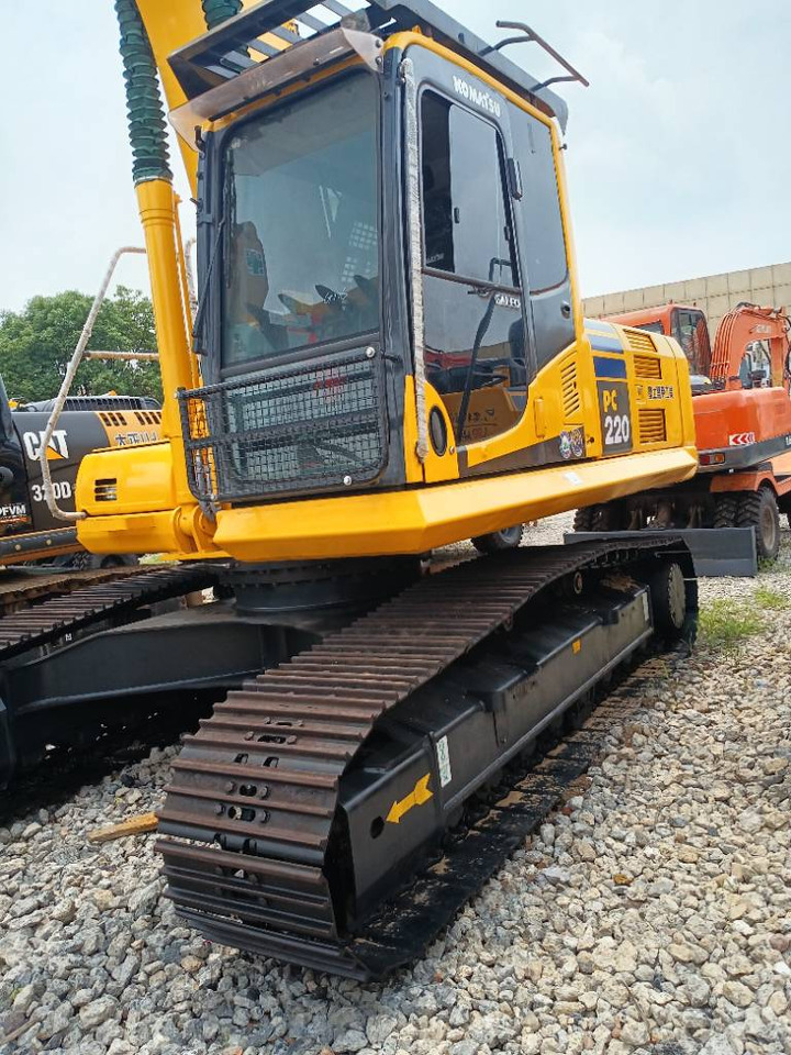 Crawler excavator KOMATSU PC 220-8: picture 9 Crawler excavator KOMATSU PC 220-8: picture 9