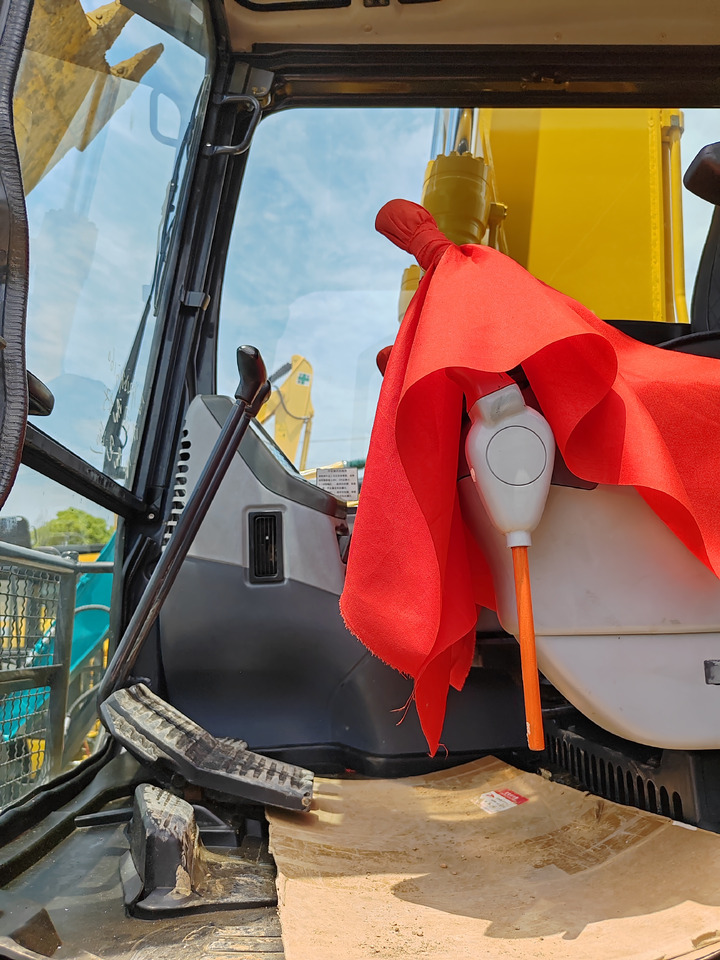 Crawler excavator KOMATSU PC160: picture 10 Crawler excavator KOMATSU PC160: picture 10